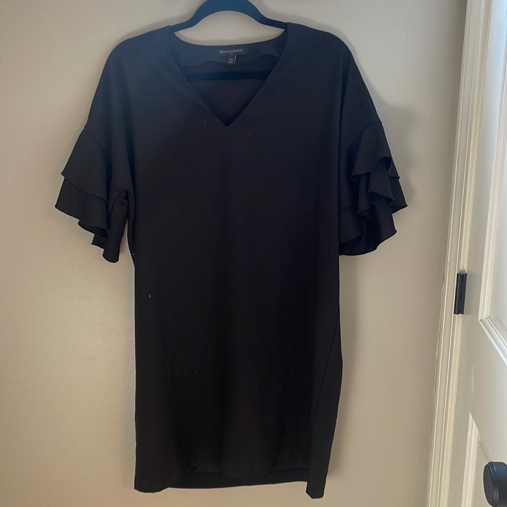 Banana republic size 10 black dress with flutter sleeves